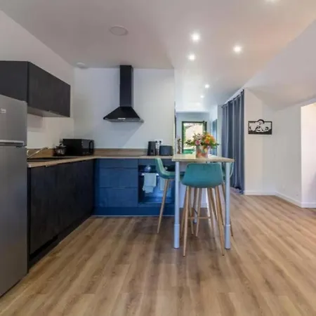 De La Pepiniere Appartement